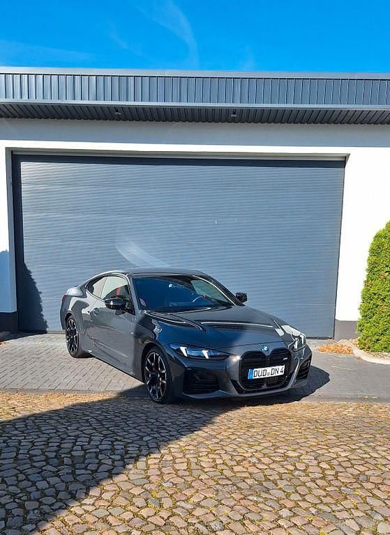 Grau Gebraucht 2025 BMW M440 Comfort Edition Limousine | 71.900 € - Bild 1/4