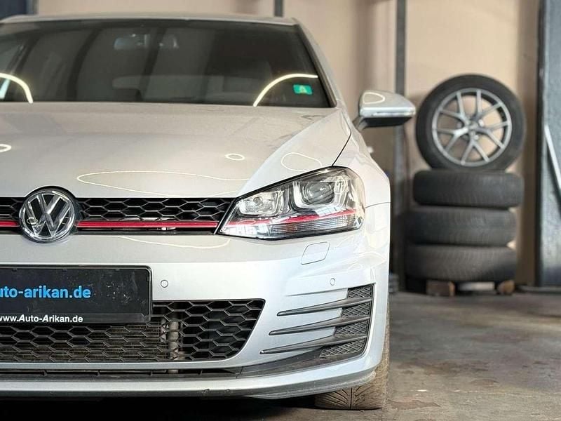 Gebraucht VW Golf VII GTI 220 PS (161 kW) 2016 Silber Limousine