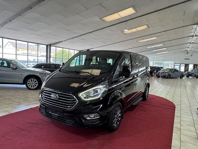 Schwarz Gebraucht 2021 Ford Tourneo Custom Titanium Van | 28.990 € (Superpreis) - Bild 1/4