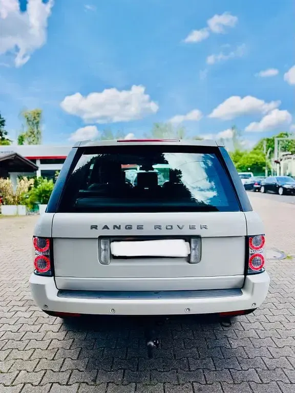 Gebraucht Land Rover Range Rover Autobiography 272 PS (200 kW) 2010 Weiß SUV