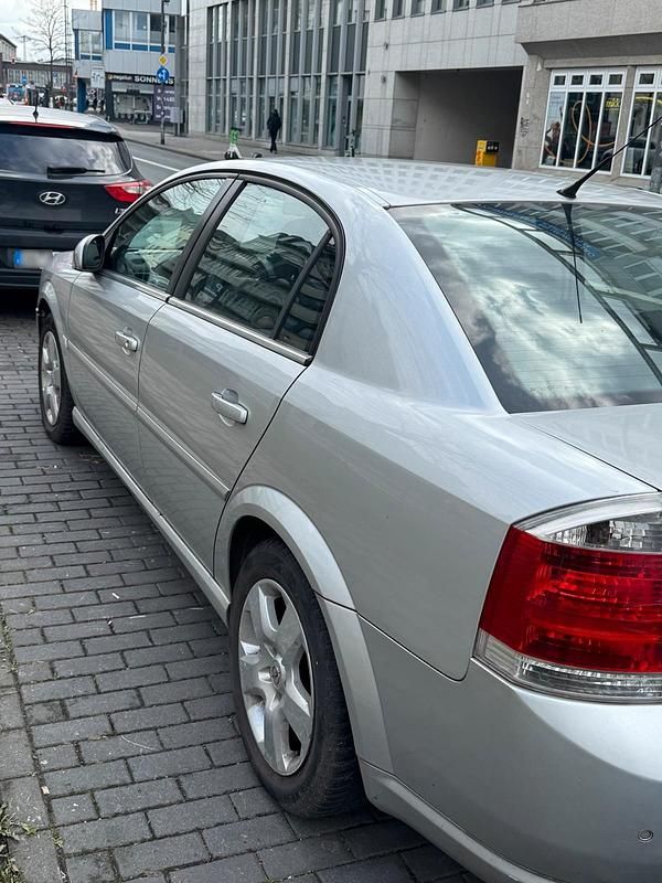 Gebraucht Opel Vectra 155 PS (114 kW) 2006 Silber Limousine