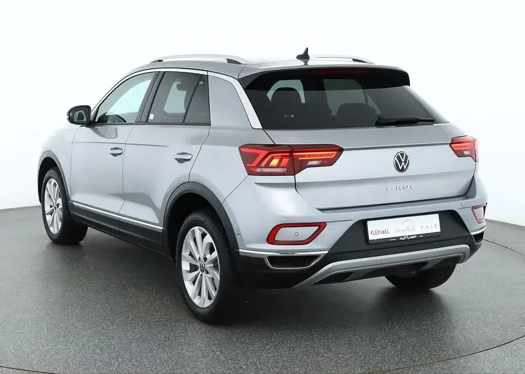 Gebraucht VW T-Roc 150 PS (110 kW) 2025 Silber SUV
