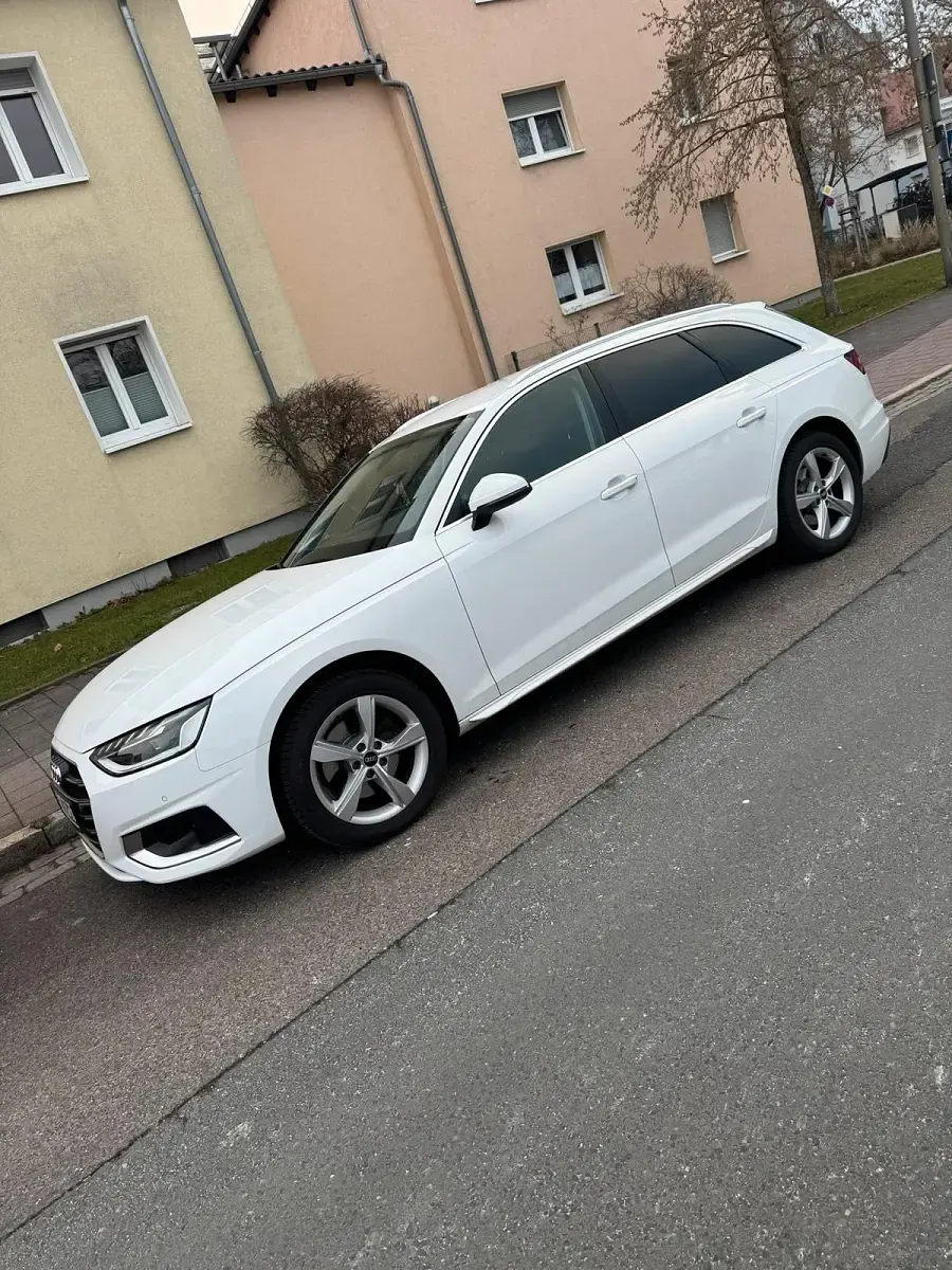 Gebraucht Audi A4 136 PS (100 kW) 2021 Weiß Kombi