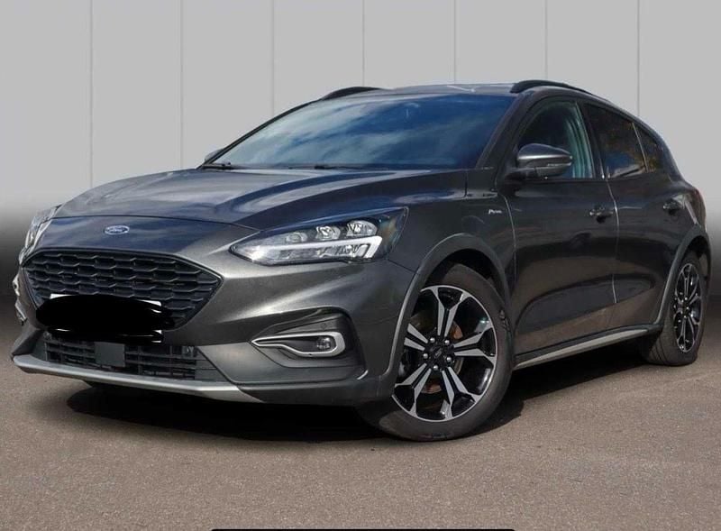 Grau Gebraucht 2019 Ford Focus Active Limousine | 14.000 € (Guter Preis) - Bild 1/4