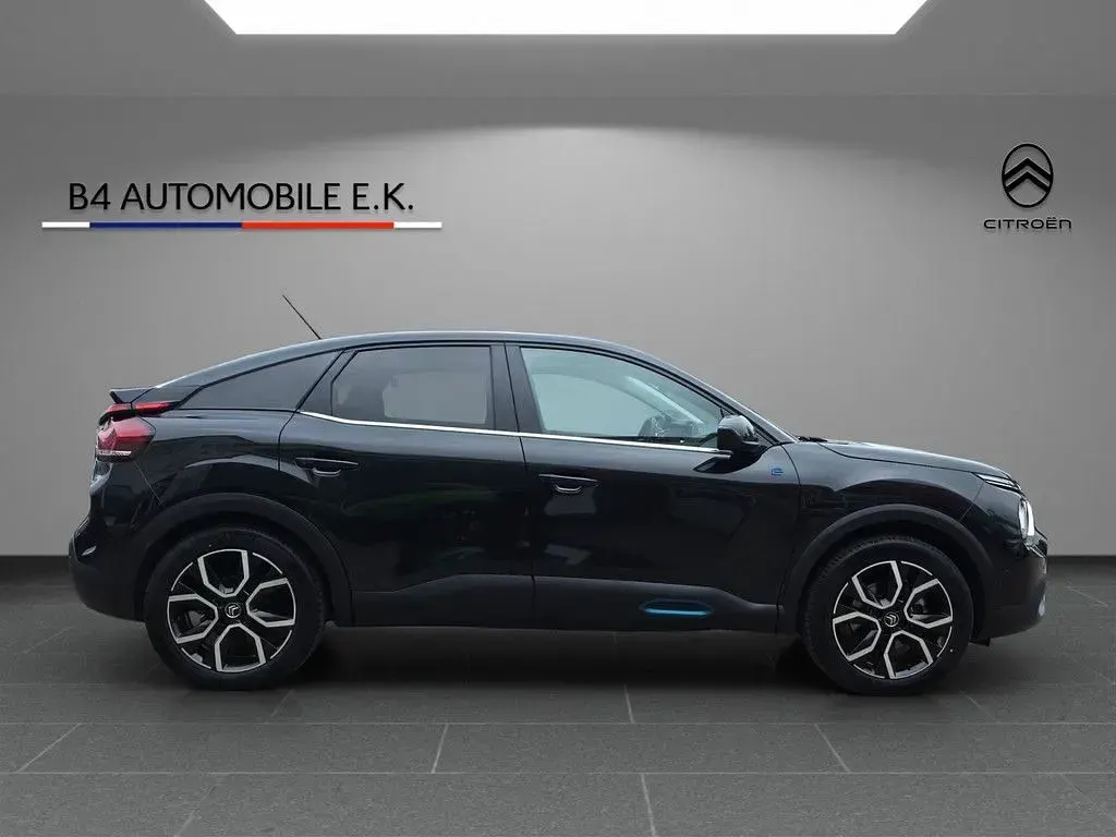 Gebraucht Citroën e-C4 Shine 100 kW (136 PS) 2021 Schwarz Limousine