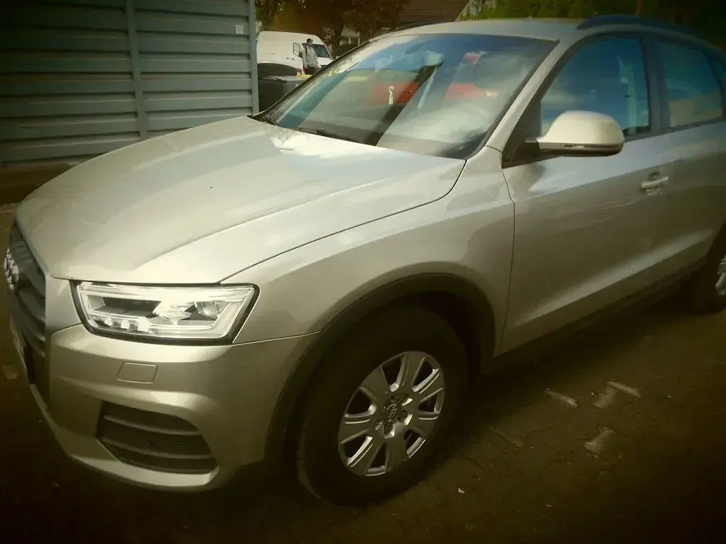Gebraucht Audi Q3 Basis 179 PS (131 kW) 2015 Silber SUV