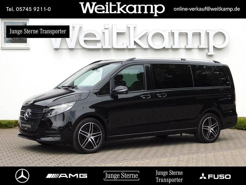 Obsidianschwarz Gebraucht 2024 Mercedes V300 AMG Van / Kleinbus | 79.995 € (Teuer) - Bild 1/4