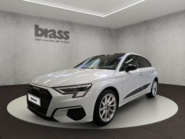 Gebraucht Audi A3 Advanced Plus 150 PS (110 kW) 2024 Weiß Limousine