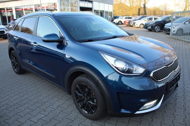 Używany Kia Niro Vision 141 KM (103 kW) 2020 Niebieski SUV