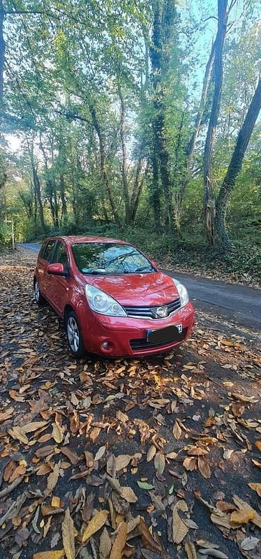 Rot Gebraucht 2009 Nissan Note Van / Kleinbus | 2.300 € (Fairer Preis) - Bild 1/4