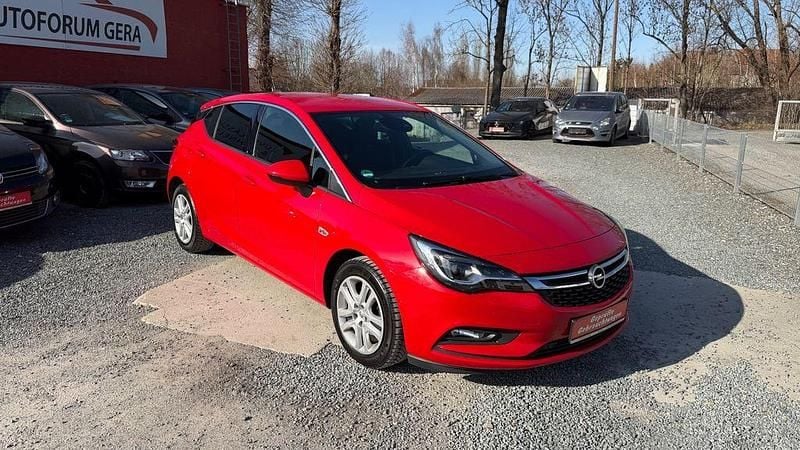 Gebraucht Opel Astra 125 PS (91 kW) 2016 Rot Limousine