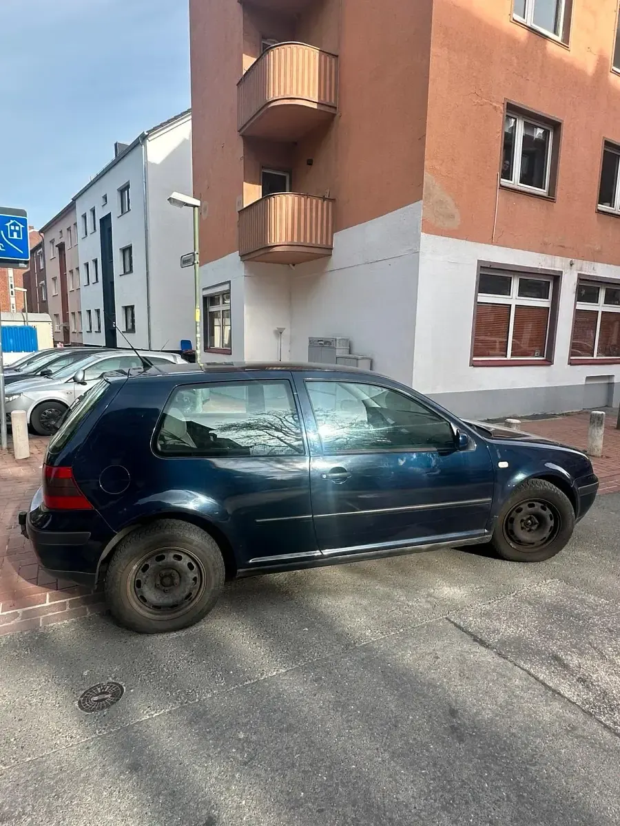 Gebraucht VW Golf 104 PS (76 kW) 1998 Blau Coupé