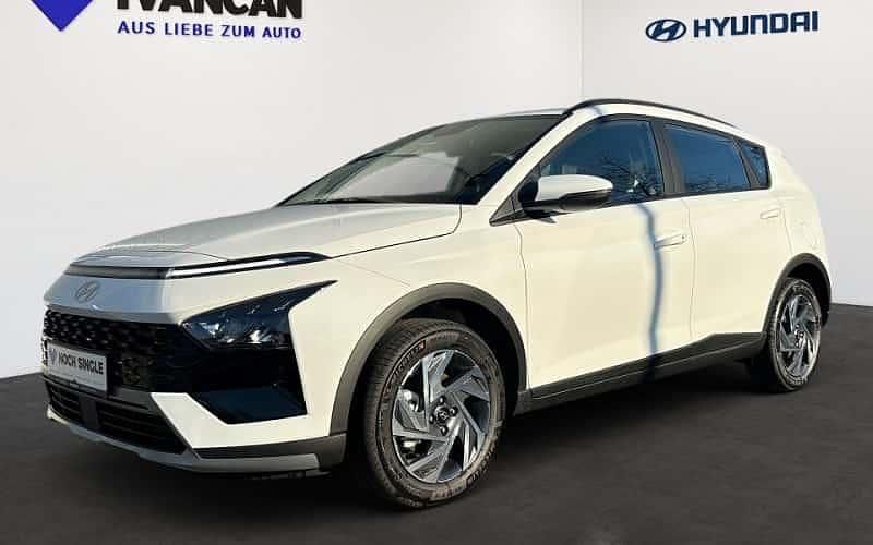 Weiß Gebraucht 2025 Hyundai Bayon Trend SUV | 23.990 € (Fairer Preis) - Bild 1/4