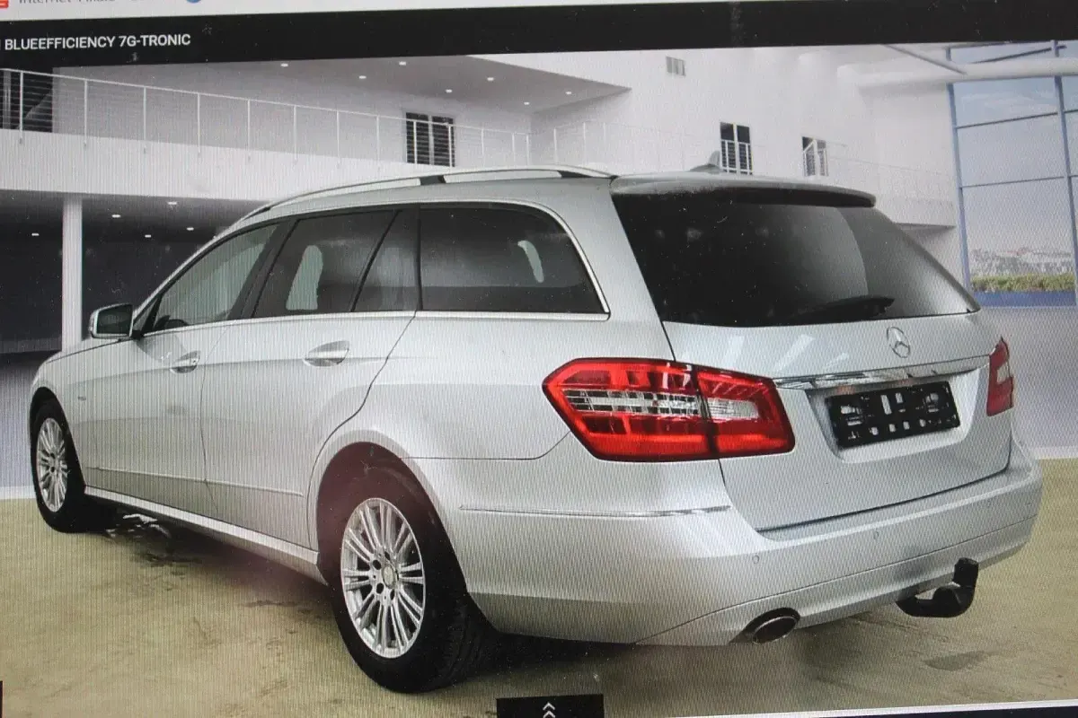 Gebraucht Mercedes E250 204 PS (150 kW) 2011 Silber Kombi