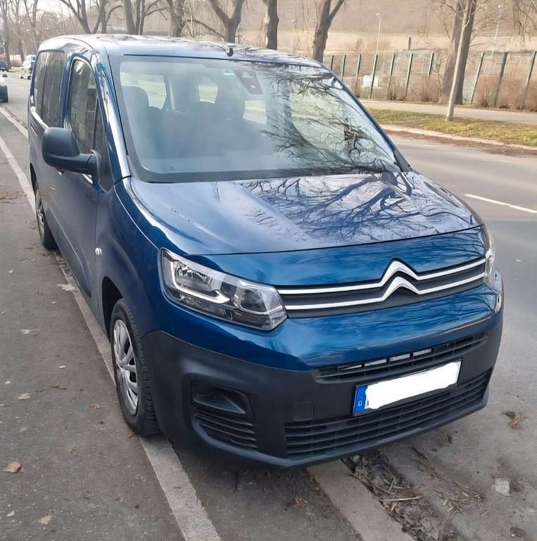 Blau Gebraucht 2019 Citroën Berlingo Start Van / Kleinbus | 7.900 € (Guter Preis) - Bild 1/4