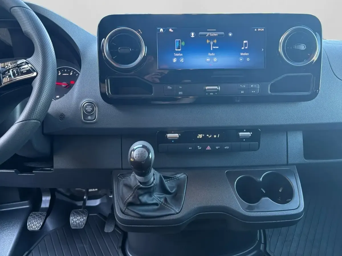 Neu Mercedes Sprinter 125 PS (91 kW) 2026 Arktikweiß Van