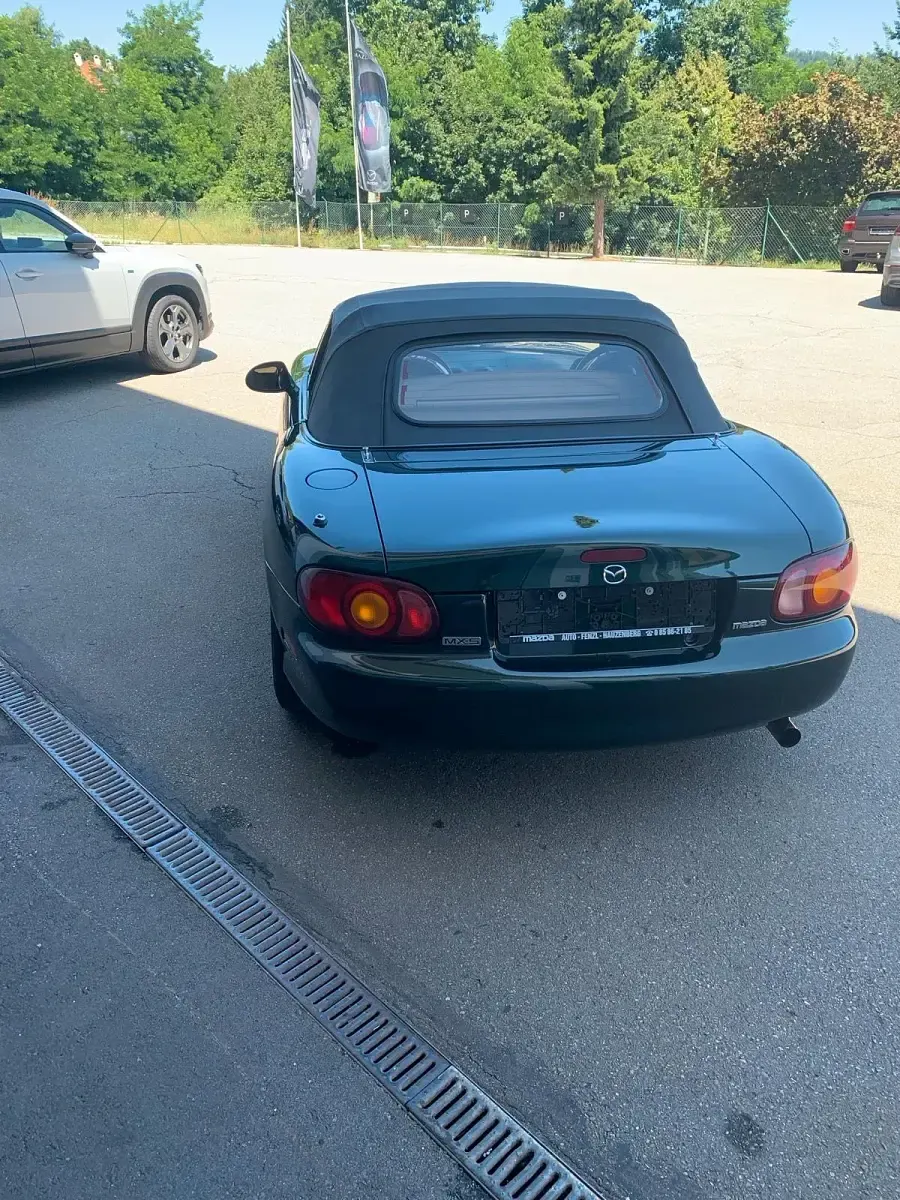 Usata Mazda MX5 110 CV (80 kW) 2000 Verde Cabrio