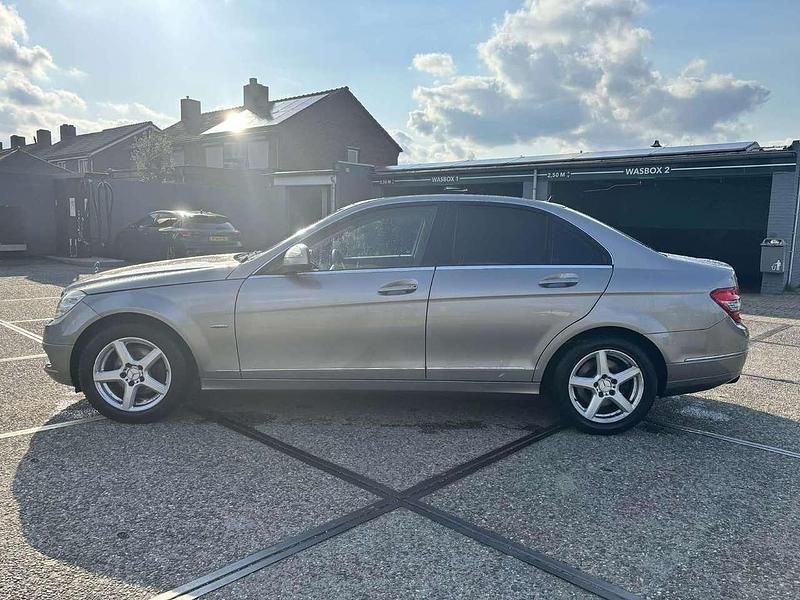 Gebraucht Mercedes C200 Elegance 184 PS (135 kW) 2007 Limousine