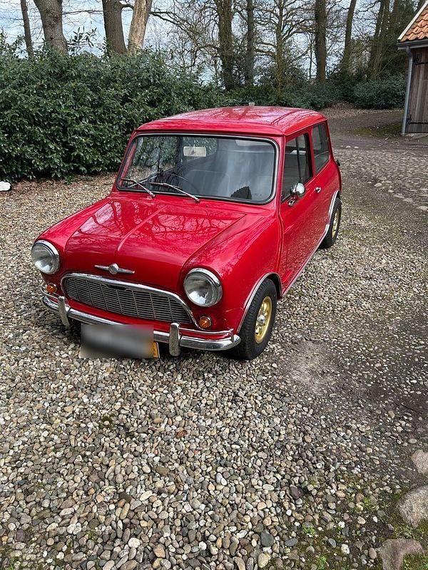 Second-hand Mini 1000 54 CP (39 kW) 1966 Roșu Hatchback