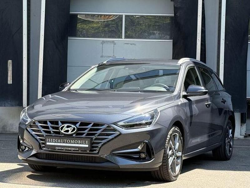 Grau Gebraucht 2022 Hyundai i30 Edition 30+ Kombi | 14.970 € (Fairer Preis) - Bild 1/4