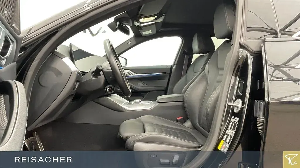 Gebraucht BMW i4 M Sport 350 kW (476 PS) 2023 Saphirschwarz metallic Limousine