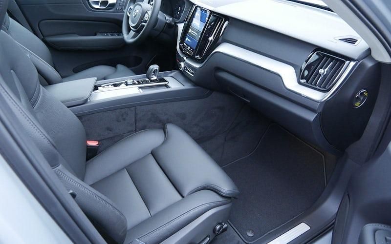 Gebraucht Volvo XC60 Plus 350 PS (257 kW) 2024 Grau SUV