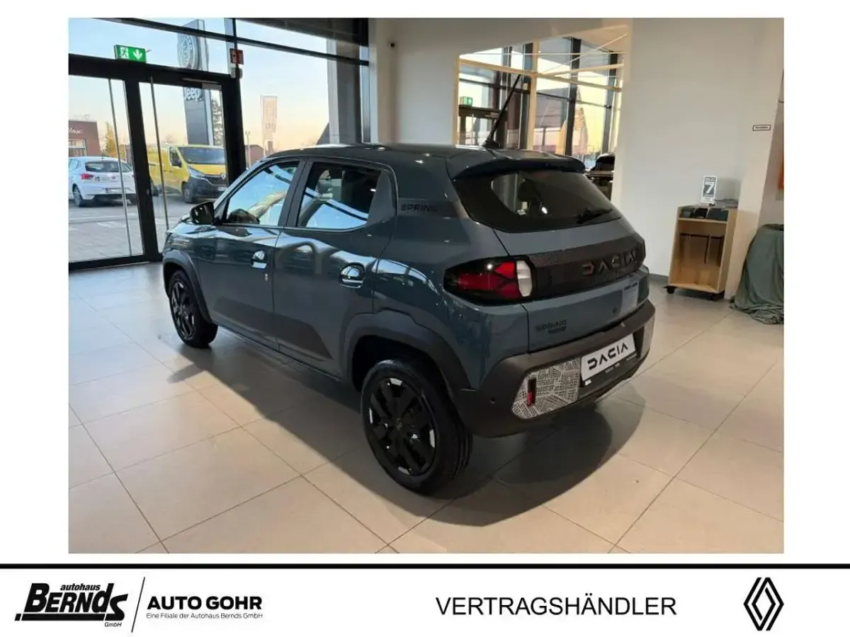 Neu Dacia Spring Extreme 47 kW (65 PS) 2025 Schieferblau Kleinwagen