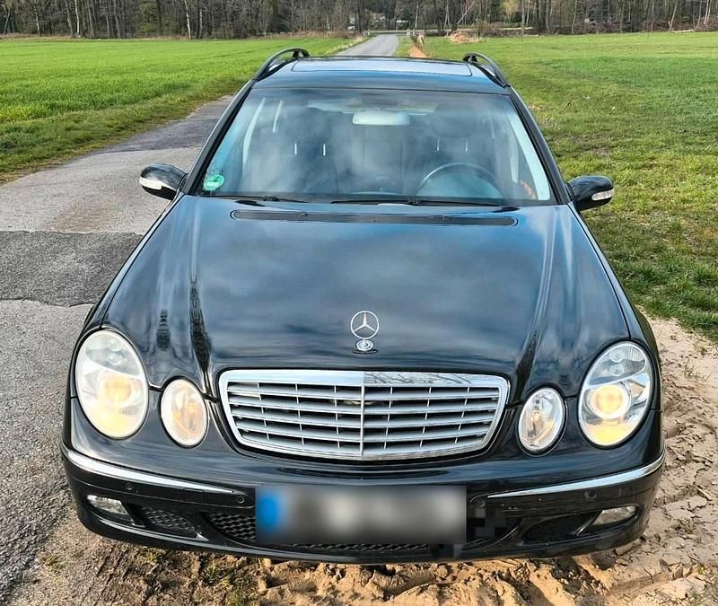 Gebraucht Mercedes E200 163 PS (119 kW) 2005 Schwarz Kombi