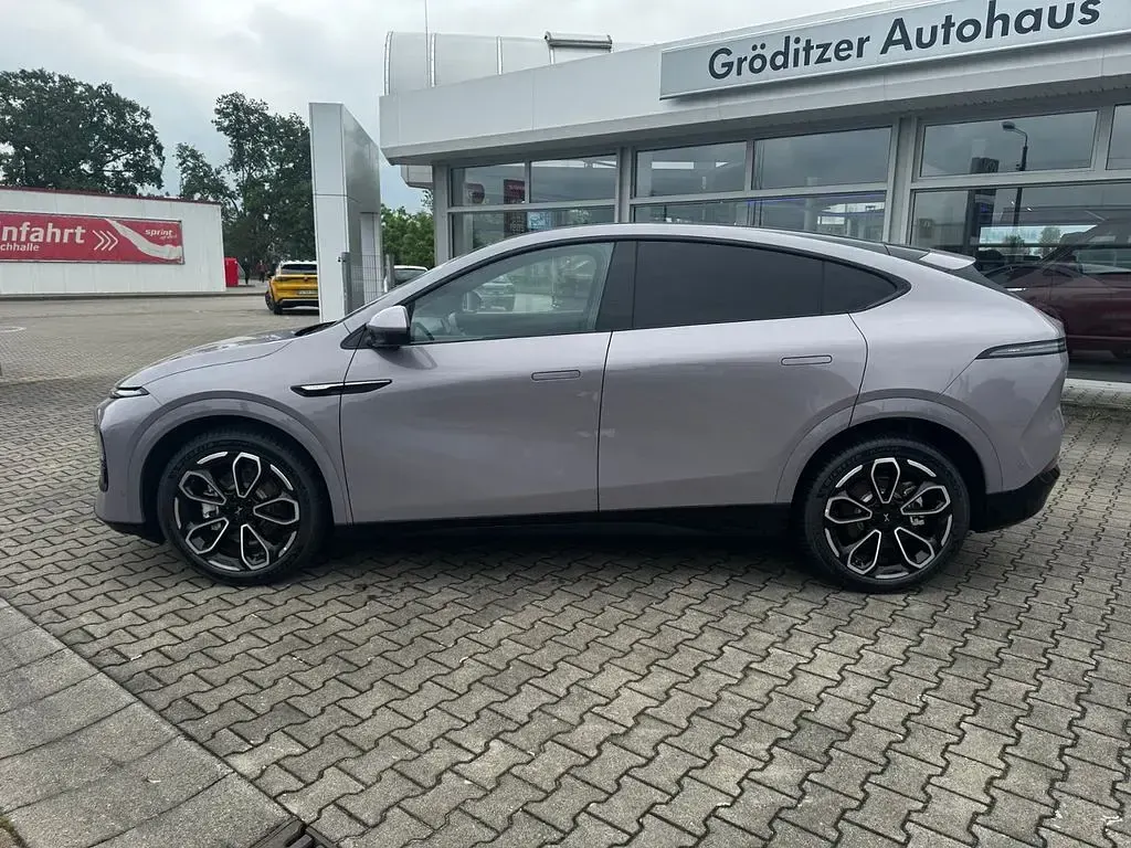 Neu XPENG G6 358 kW (487 PS) 2026 Violett SUV