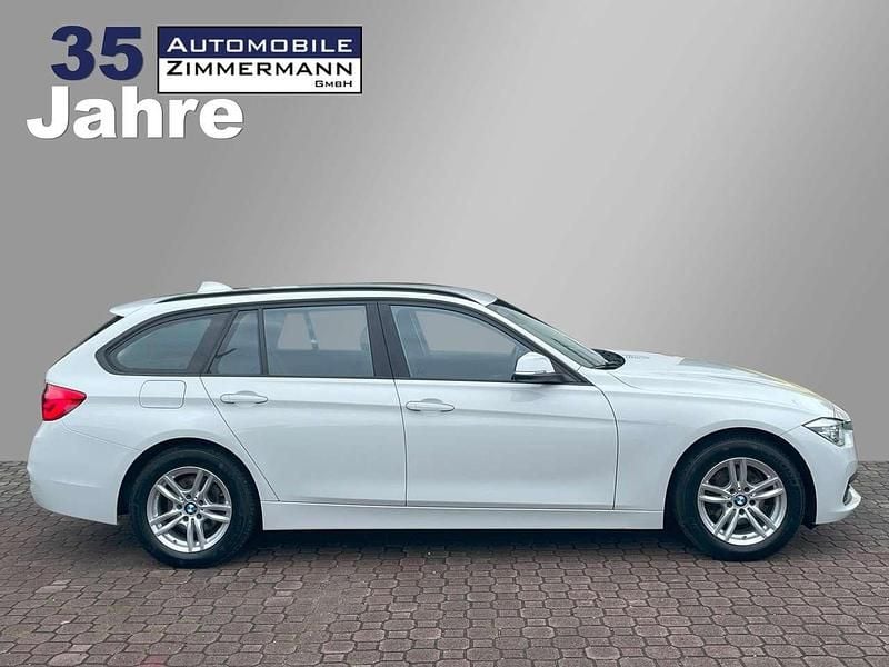 Gebraucht BMW 320 Advantage 184 PS (135 kW) 2018 Weiß Kombi