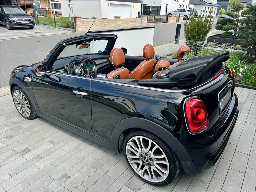 Gebraucht Mini Cooper S Cabriolet 192 PS (141 kW) 2016 Schwarz Cabrio
