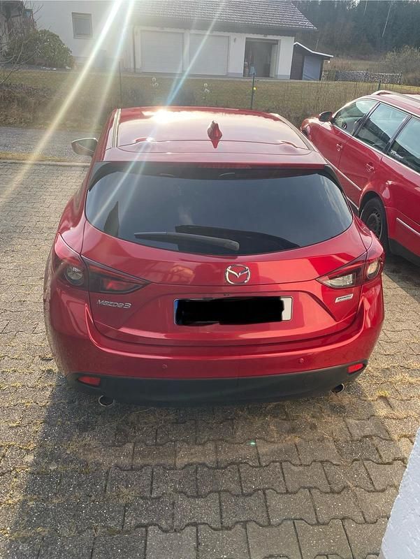 Usata Mazda 3 150 CV (110 kW) 2015 Rosso Utilitaria