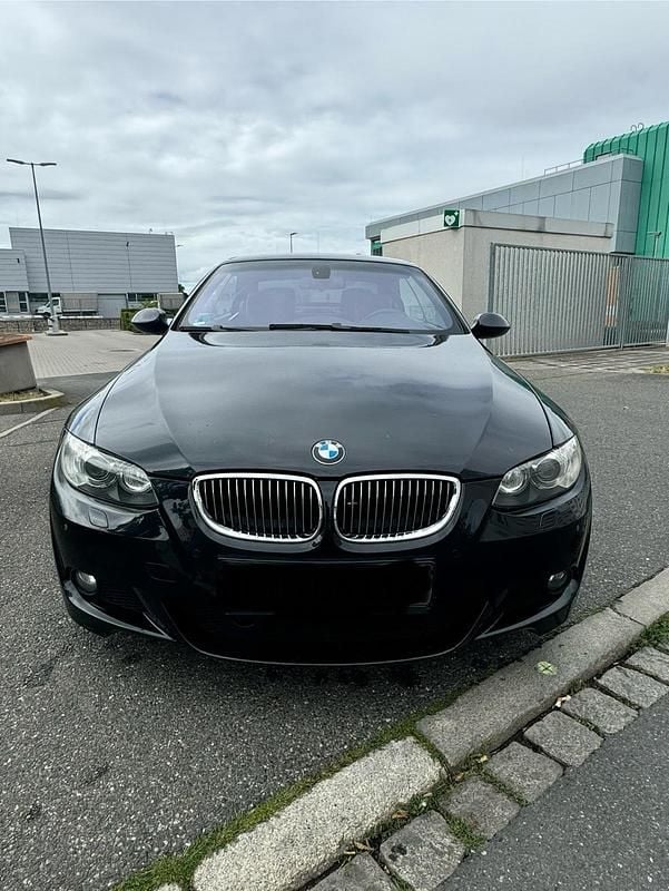 Gebraucht BMW 330 Cabriolet 231 PS (169 kW) 2007 Schwarz Cabrio