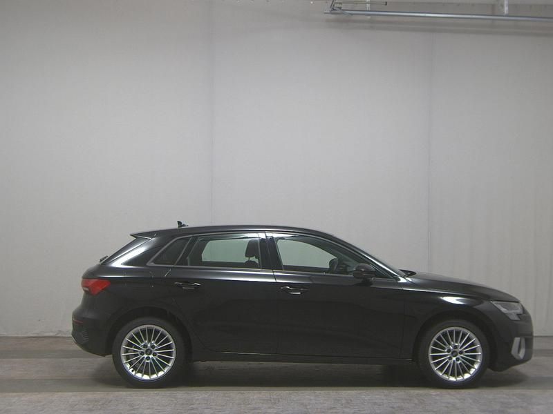 Gebraucht Audi A3 Advanced 110 PS (80 kW) 2022 Schwarz Limousine