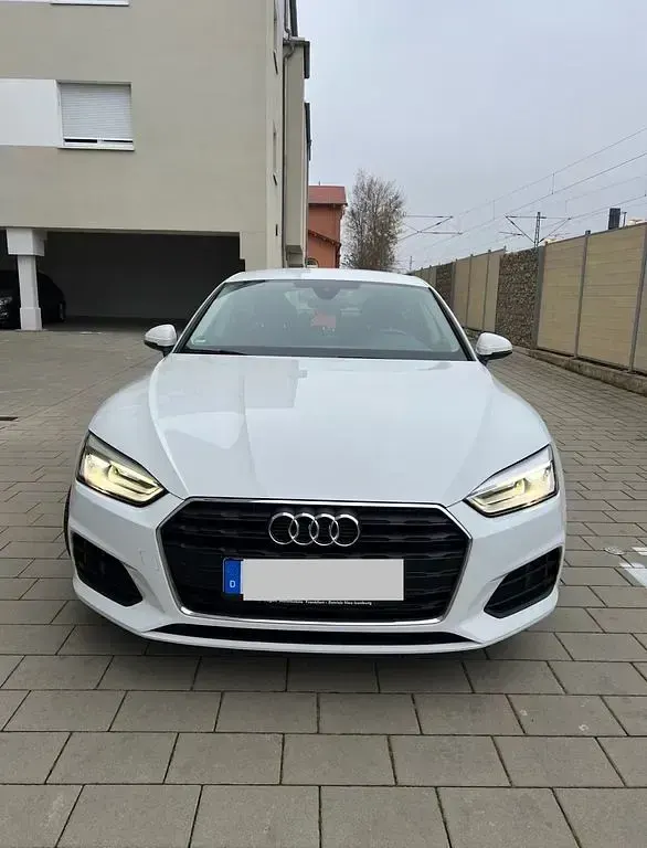 Gebraucht Audi A5 Sportback 150 PS (110 kW) 2019 Weiß Kleinwagen
