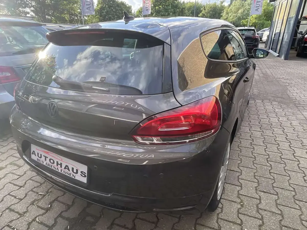 Gebraucht VW Scirocco Team 122 PS (89 kW) 2012 Black oak brown metallic Coupé