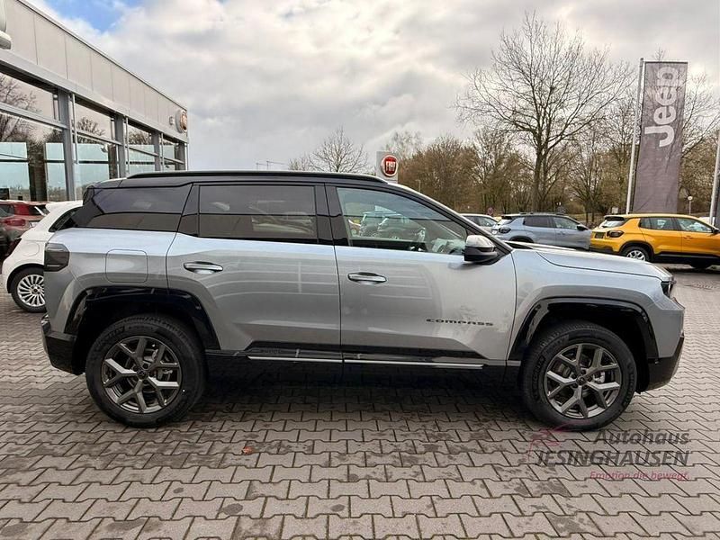 Gebraucht Jeep Compass 145 PS (106 kW) 2026 Xnb, vr519/a) (grau SUV