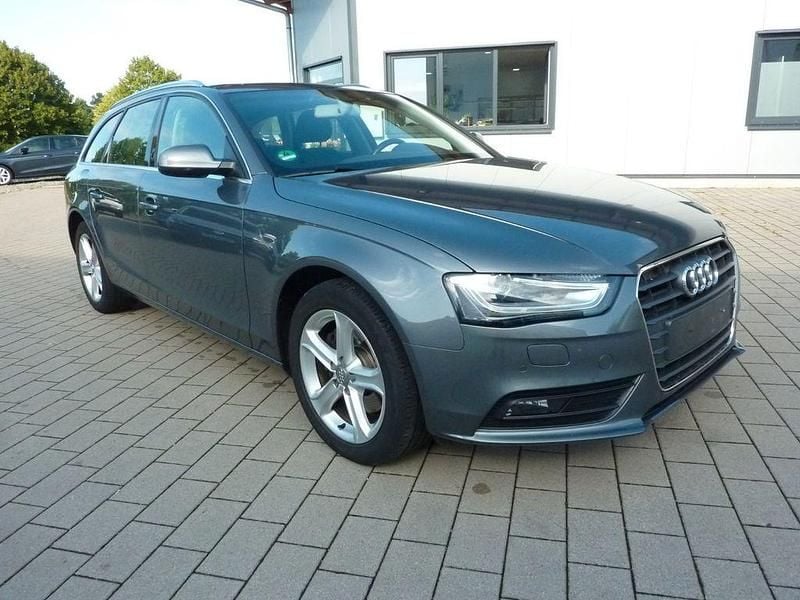 Grau Gebraucht 2015 Audi A4 Ambition Kombi | 11.749 € (Guter Preis) - Bild 1/4