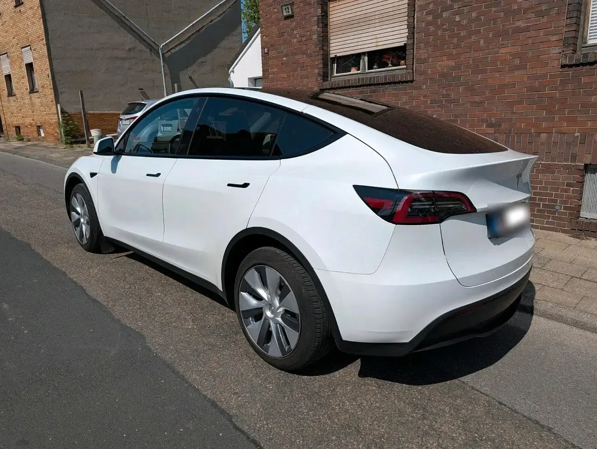 Occasion Tesla Model Y Long Range AWD 378 kW (514 ch) 2023 Blanc SUV
