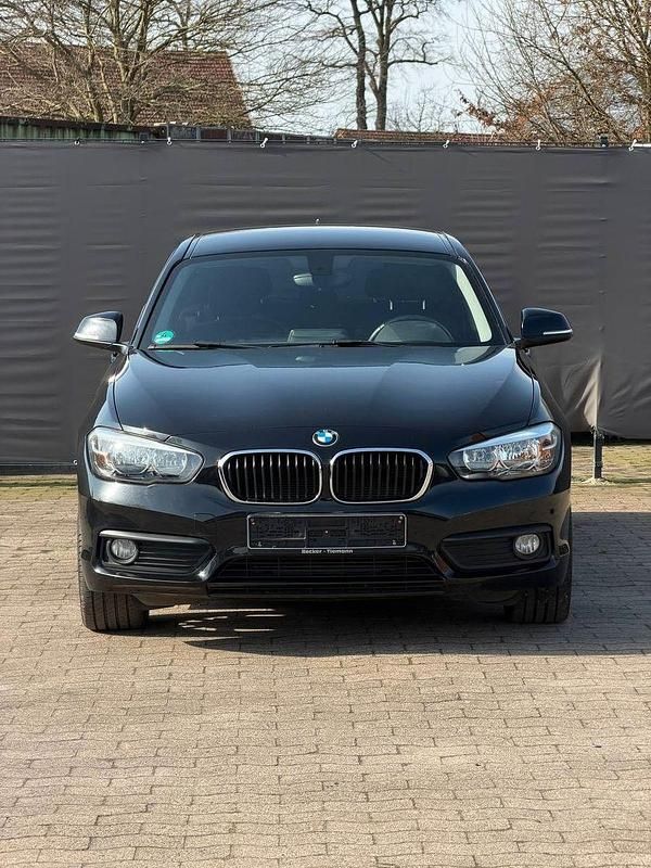 Gebraucht BMW 116 Advantage 109 PS (80 kW) 2016 Schwarz Kleinwagen