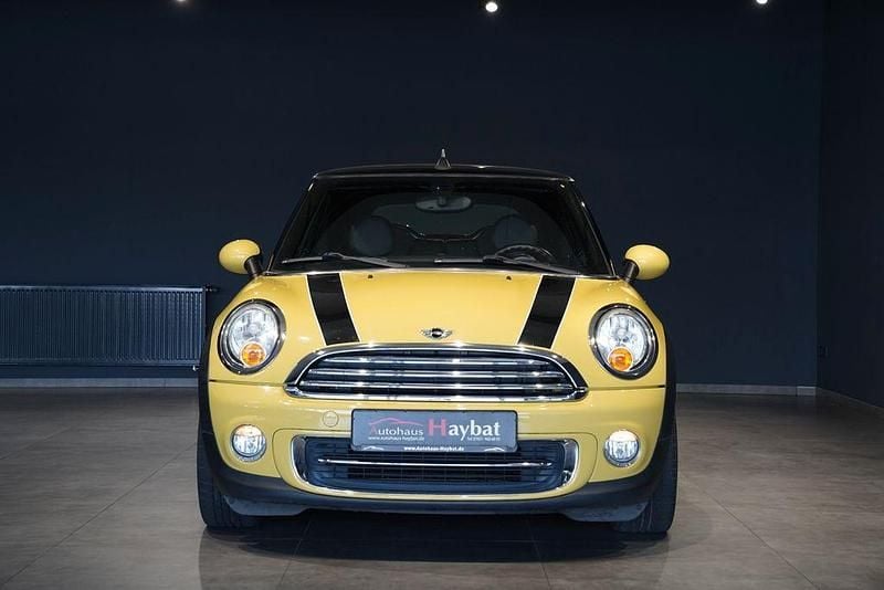 Second-hand Mini Cooper Cabriolet Chili 122 CP (89 kW) 2011 Galben Cabrio