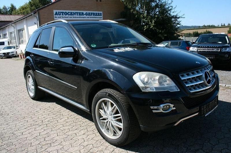 Schwarz Gebraucht 2008 Mercedes ML280 SUV | 8.450 € (Guter Preis) - Bild 1/4