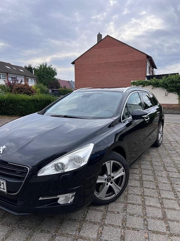 Schwarz Gebraucht 2012 Peugeot 508 GT Kombi | 6.500 € (Teuer) - Bild 1/4