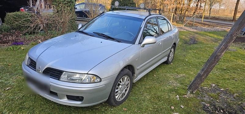 Gebraucht Mitsubishi Carisma 125 PS (91 kW) 2004 Silber Limousine