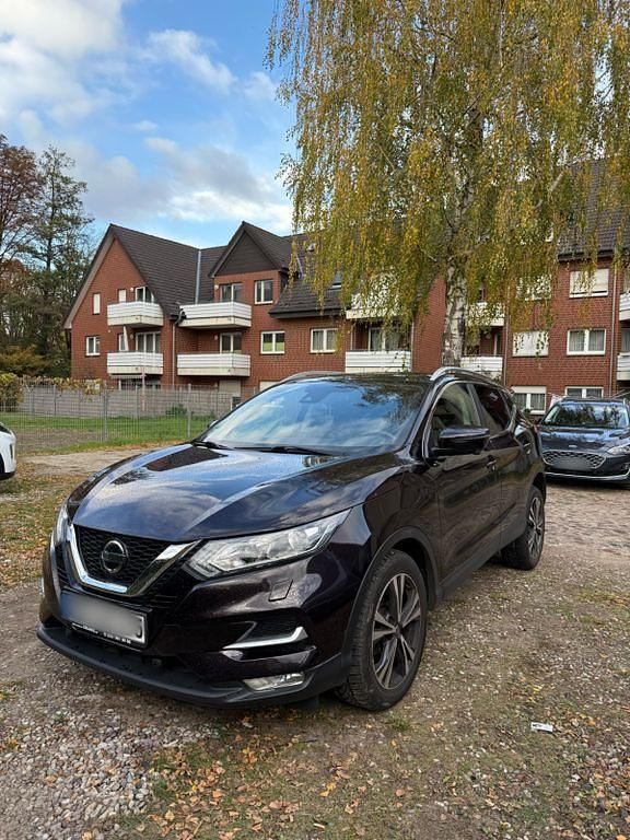 Schwarz Gebraucht 2019 Nissan Qashqai Tekna SUV | 14.100 € (Guter Preis) - Bild 1/4