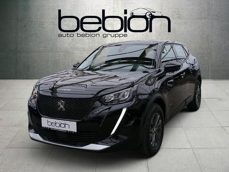 Gebraucht Peugeot e-2008 Active 100 kW (136 PS) 2021 Schwarz SUV