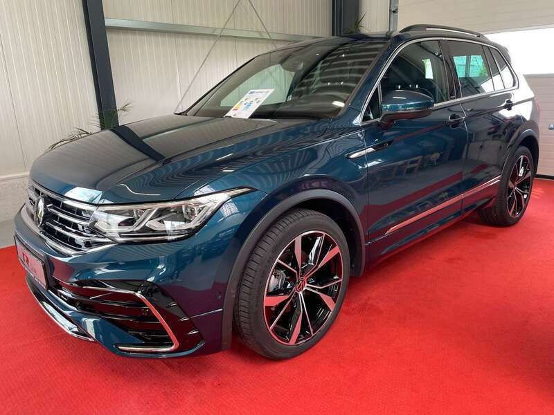 Blau Gebraucht 2023 VW Tiguan R-line SUV | 42.999 € (Etwas zu teuer) - Bild 1/4
