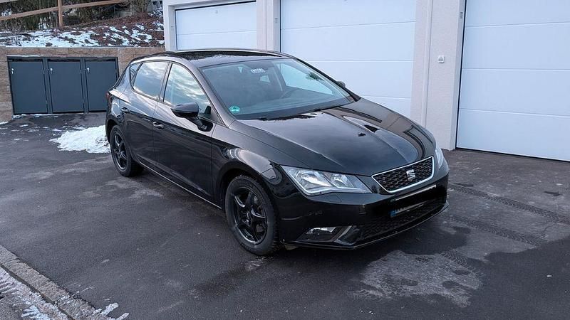 Gebraucht Seat Leon 125 PS (91 kW) 2015 Schwarz Limousine