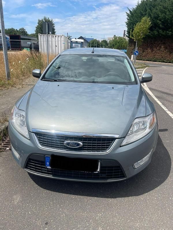 Grau Gebraucht 2007 Ford Mondeo Trend Limousine | 1.990 € (Fairer Preis) - Bild 1/4