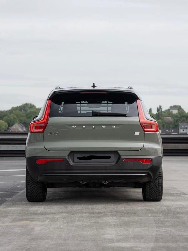 Gebraucht Volvo XC40 Plus 169 kW (231 PS) 2023 Grün SUV
